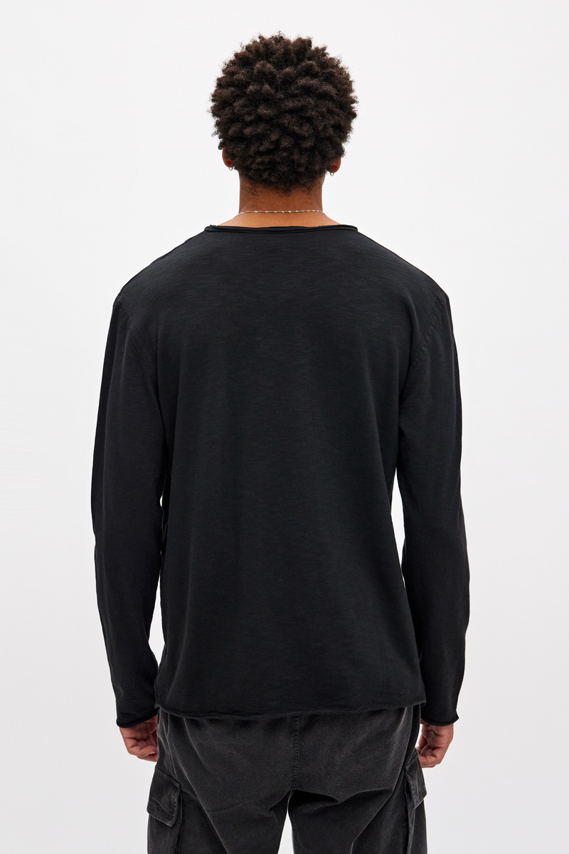 Raw Edges Longsleeve - BLACK