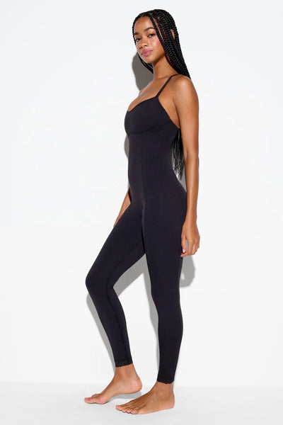 SELENA LACE JUMPSUIT BLACK
