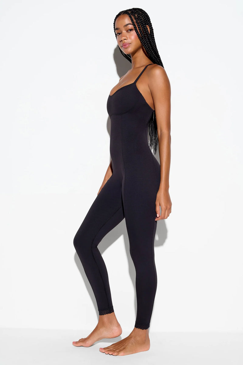 SELENA LACE JUMPSUIT BLACK